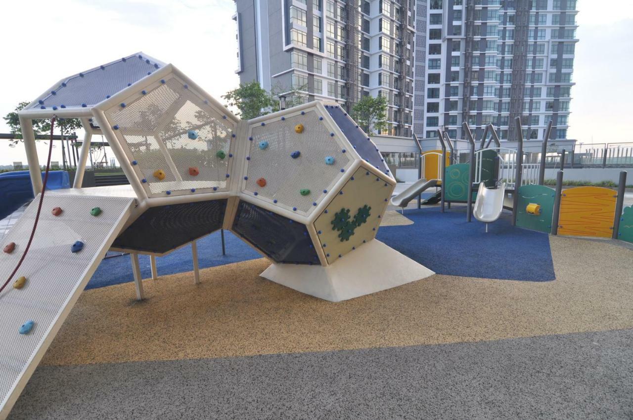Kenwingston Square Garden By Idealhub Cyberjaya Eksteriør bilde